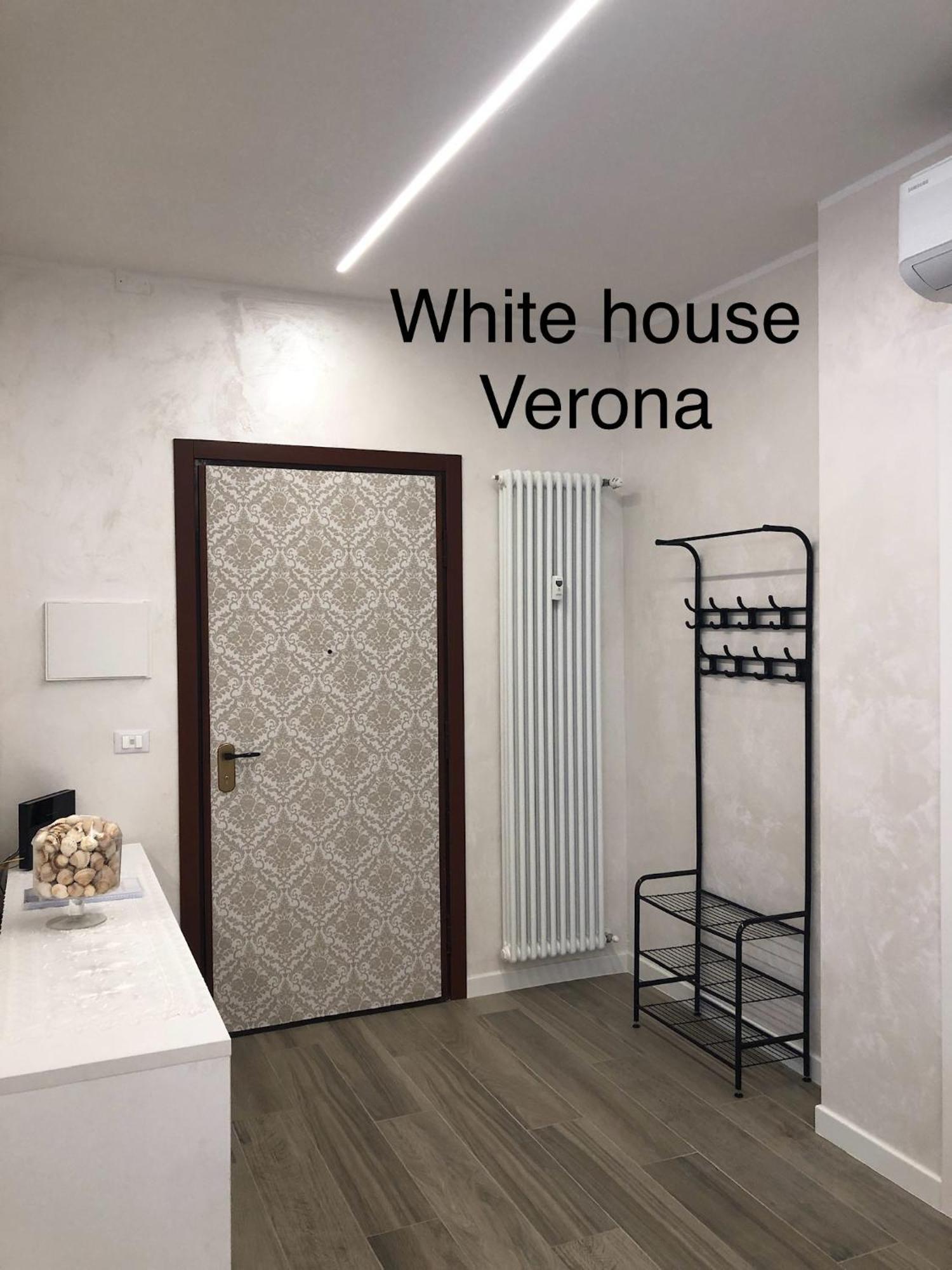 White House Apartment Verona Exterior photo