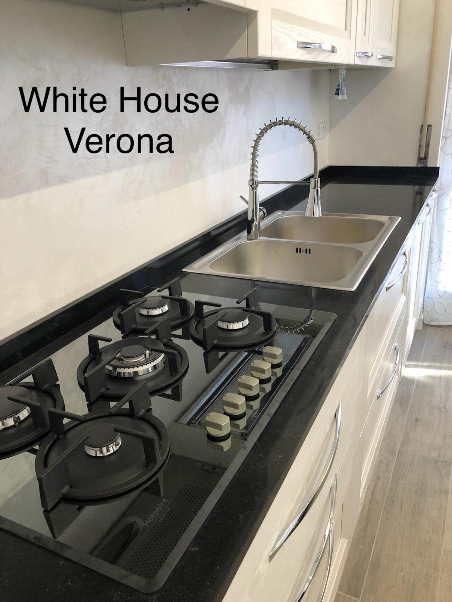 White House Apartment Verona Exterior photo