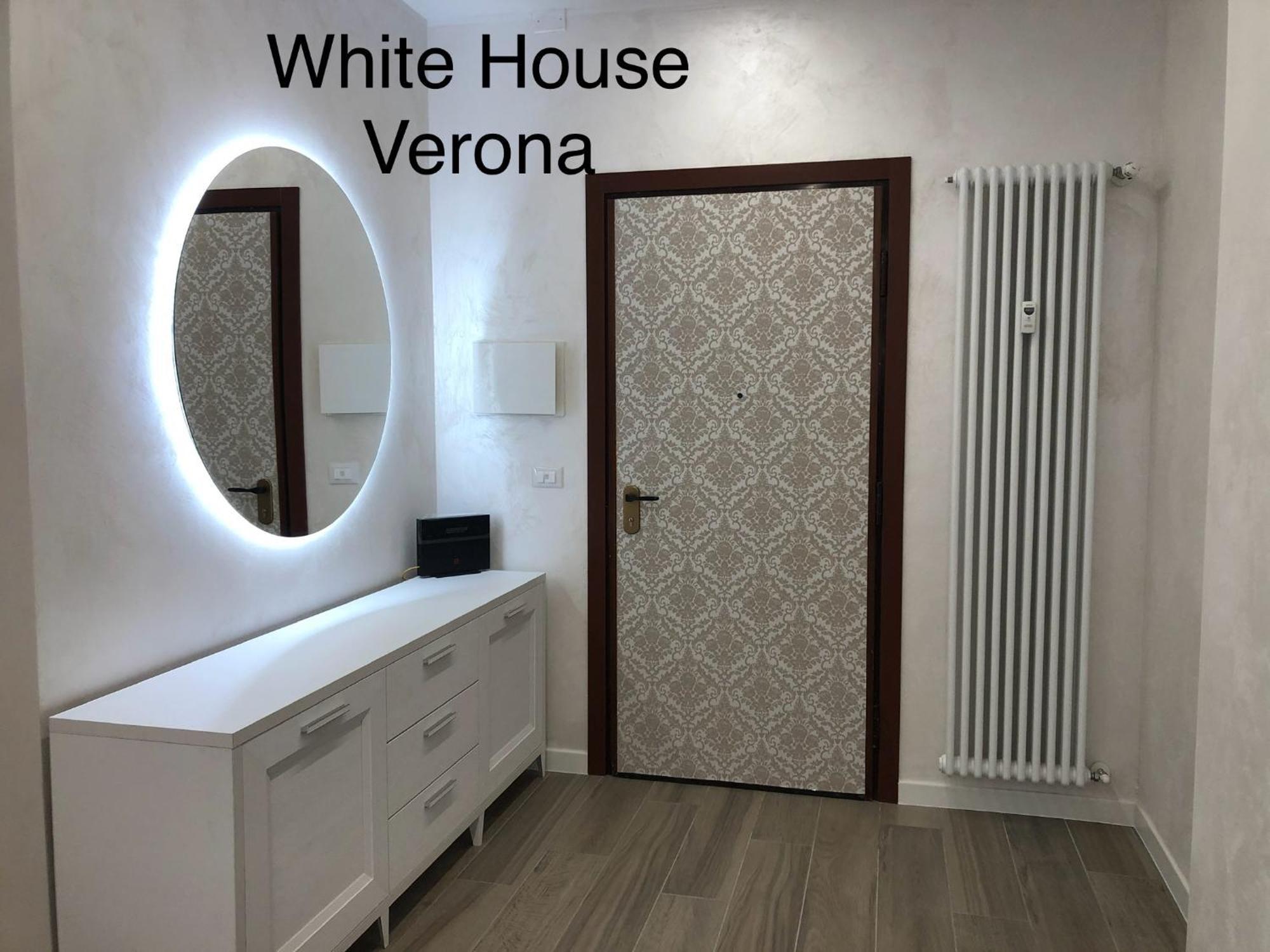 White House Apartment Verona Exterior photo